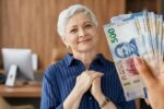 Colombia confirma subsidio mensual de $220.000 para adultos mayores: requisitos, inscripción y fechas de pago